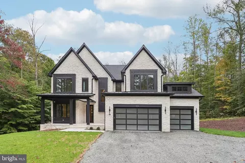 5224 Trunnion Trl, Woodbridge, VA 22192