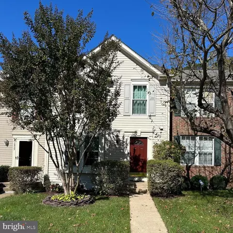15739 Viewpoint Cir, Dumfries, VA 22025