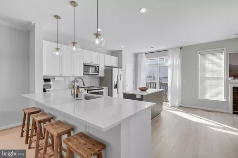 2119 Callao Ct, Woodbridge, VA 22191