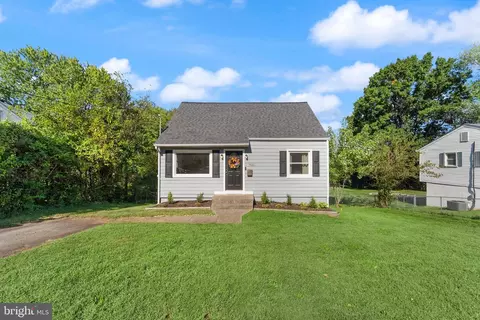 7526 Alleghany Rd, Manassas, VA 20111