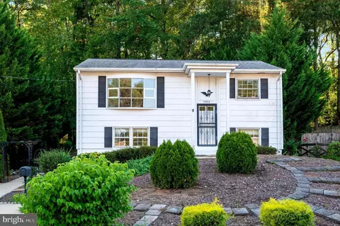 15214 Colorado Ave, Woodbridge, VA 22191