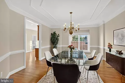 Dining - 8178 Snead Loop, Gainesville, VA 20155 photo 3 of 3