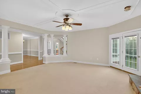 Living - 8178 Snead Loop, Gainesville, VA 20155 photo 6 of 7