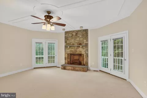 Living - 8178 Snead Loop, Gainesville, VA 20155 photo 1 of 7