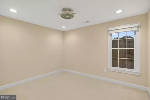 Bedroom - 8178 Snead Loop, Gainesville, VA 20155 photo 4 of 7