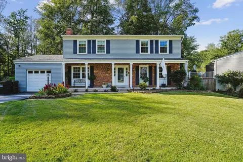 16022 Macedonia Dr, Woodbridge, VA 22191