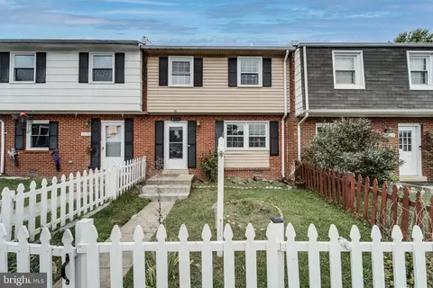 1717 Fort Henry Ct, Dumfries, VA 22026