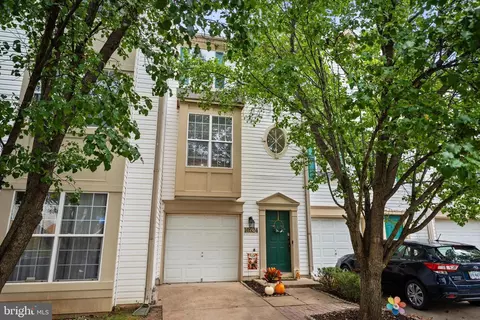 10524 Falkirk Way, Manassas, VA 20109