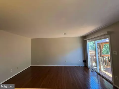 Living - 8312 Wallace Ln, Manassas, VA 20109 photo 1 of 4