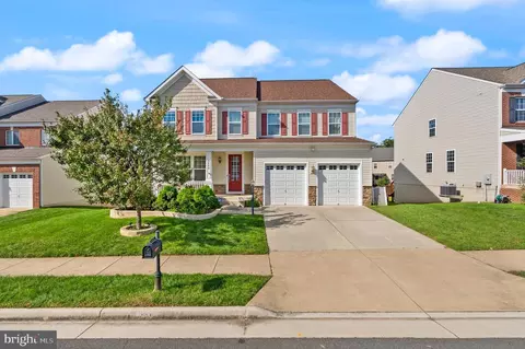 5666 Spriggs Meadow Dr, Woodbridge, VA 22193