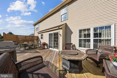 Exterior - 9579 Manassas Forge Dr, Manassas, VA 20111 photo 2 of 10
