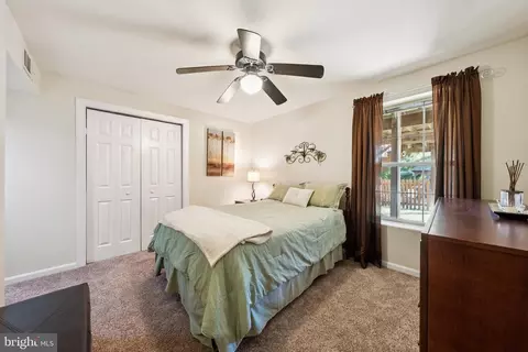 Bedroom - 9579 Manassas Forge Dr, Manassas, VA 20111 photo 7 of 8