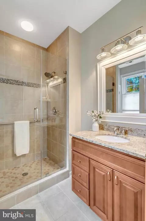 Bath - 6524 Box Elder Loop, Gainesville, VA 20155 photo 3 of 6