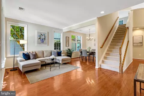 Living - 6524 Box Elder Loop, Gainesville, VA 20155 photo 1 of 6