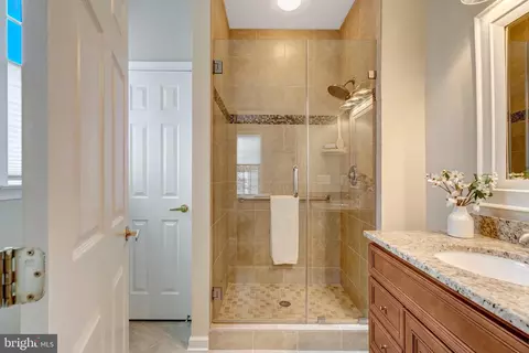 Bath - 6524 Box Elder Loop, Gainesville, VA 20155 photo 1 of 6