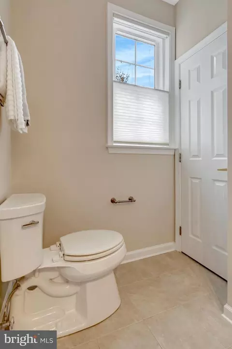 Bath - 6524 Box Elder Loop, Gainesville, VA 20155 photo 2 of 6