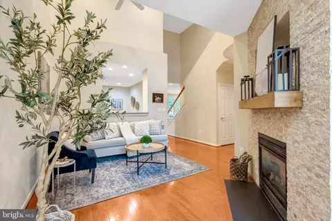 Living - 6524 Box Elder Loop, Gainesville, VA 20155 photo 6 of 6