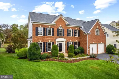 5421 Sherman Oaks Ct, Haymarket, VA 20169