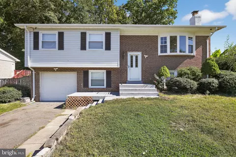 4736 Kirkdale Dr, Woodbridge, VA 22193
