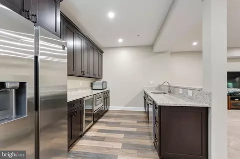 Kitchen - 14428 Eagle Island Ct, Gainesville, VA 20155 photo 7 of 7