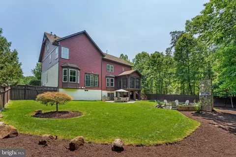 Exterior - 14428 Eagle Island Ct, Gainesville, VA 20155 photo 10 of 10