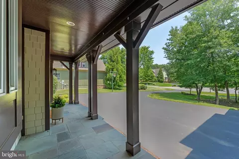 Exterior - 14428 Eagle Island Ct, Gainesville, VA 20155 photo 3 of 10