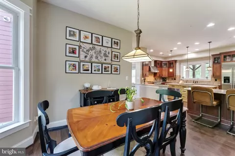 Dining - 14428 Eagle Island Ct, Gainesville, VA 20155 photo 2 of 2