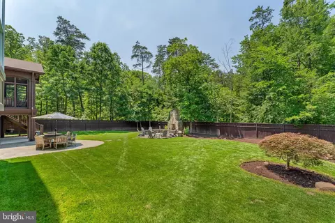 Exterior - 14428 Eagle Island Ct, Gainesville, VA 20155 photo 9 of 10