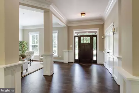 Entry Way - 14428 Eagle Island Ct, Gainesville, VA 20155 photo 2 of 10