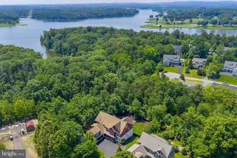 View/Area - 14428 Eagle Island Ct, Gainesville, VA 20155 photo 9 of 10