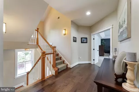 Entry Way - 14428 Eagle Island Ct, Gainesville, VA 20155 photo 6 of 10