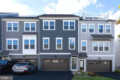1786 Cherry Birch St, Dumfries, VA 22026