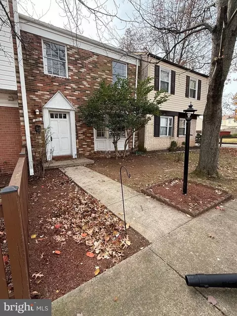 8355 Irongate Way, Manassas, VA 20110