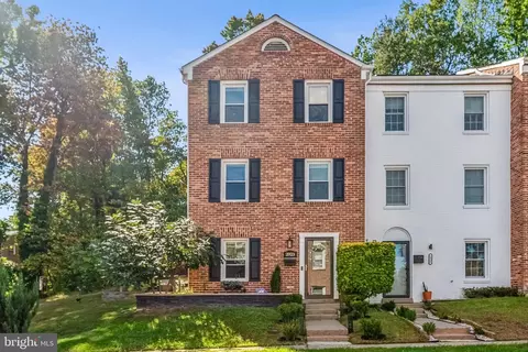 2923 Wythe Ct, Woodbridge, VA 22191