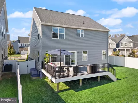 Exterior - 7471 Flag Point Ct, Manassas, VA 20109 photo 19 of 23
