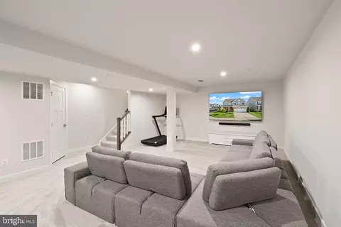 Other - 7471 Flag Point Ct, Manassas, VA 20109 photo 12 of 16