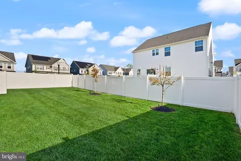 Exterior - 7471 Flag Point Ct, Manassas, VA 20109 photo 20 of 23