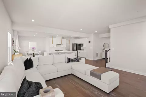 Other - 7471 Flag Point Ct, Manassas, VA 20109 photo 4 of 16