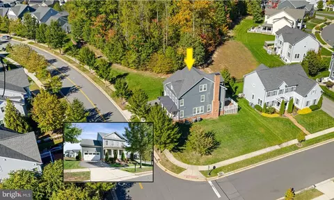 2164 Potomac River Blvd, Dumfries, VA 22026