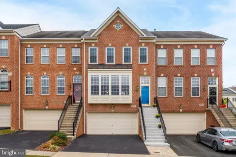 16329 Flotsam Ln, Woodbridge, VA 22191