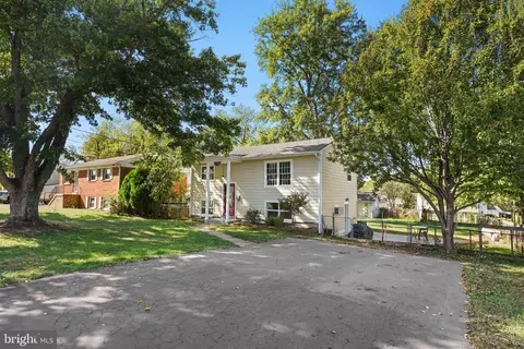 9412 Westmoreland Ave, Manassas, VA 20110