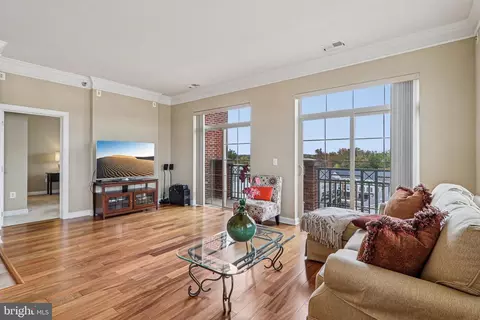 680 Watermans Dr #505, Woodbridge, VA 22191