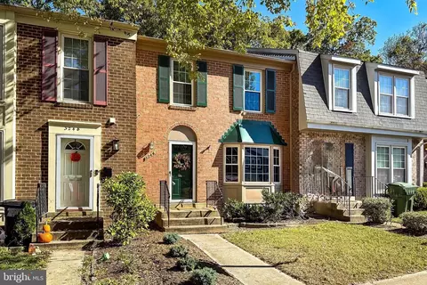 3246 Foothill St, Woodbridge, VA 22192