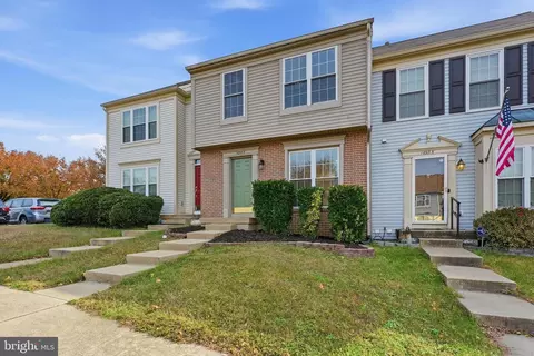 16933 Point Pleasant Ln, Dumfries, VA 22026