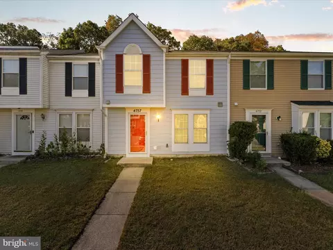 4757 Hersand Ct, Woodbridge, VA 22193