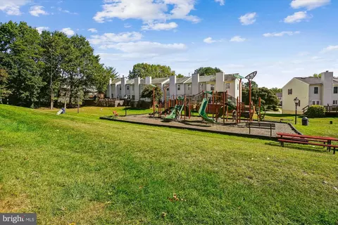 View/Area - 14740 Winding Loop, Woodbridge, VA 22191 photo 2 of 2