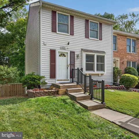 3642 Woodhaven Ct, Woodbridge, VA 22192