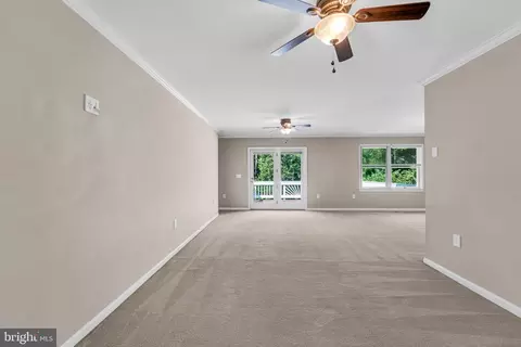 Living - 10696 Moore Dr, Manassas, VA 20111 photo 11 of 11