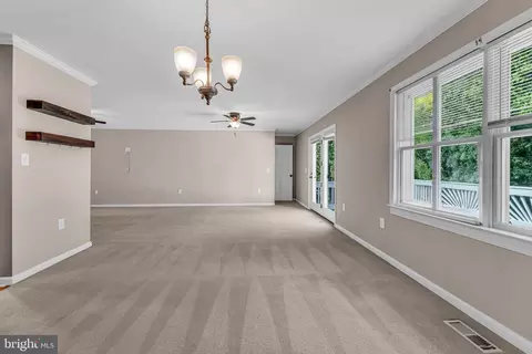 Living - 10696 Moore Dr, Manassas, VA 20111 photo 9 of 11