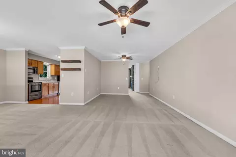 Living - 10696 Moore Dr, Manassas, VA 20111 photo 7 of 11